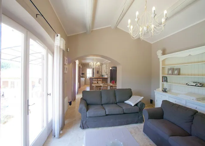 Luxury In Provence With A Private Pool Villa